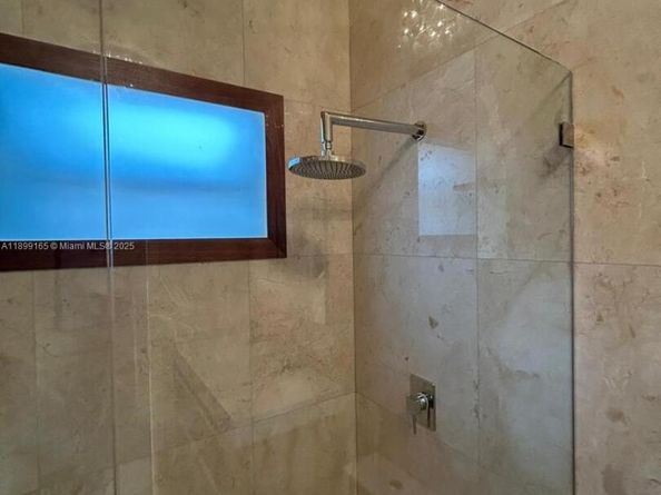 5926 NW 110th Ct, Doral FL 33178