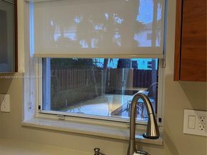 5926 NW 110th Ct, Doral FL 33178