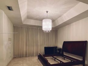 5926 NW 110th Ct, Doral FL 33178