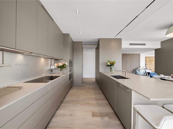 6101 Aqua Ave 602, Miami Beach FL 33141