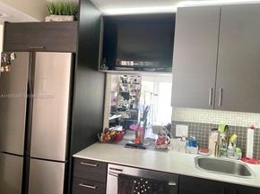 18900 NE 14th Ave D205, Miami FL 33179