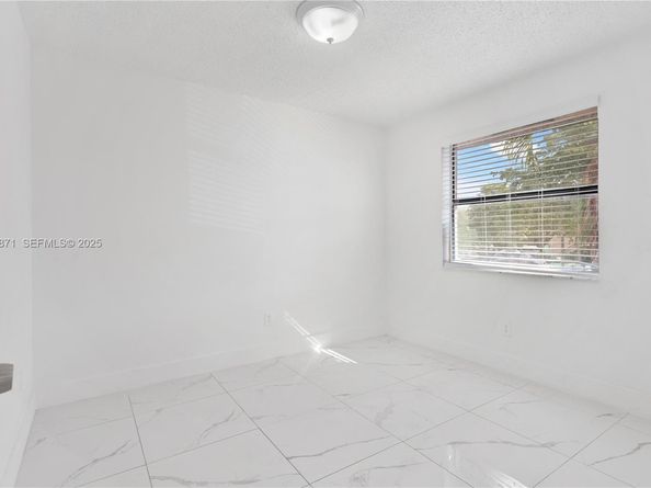 6580 W 27th Ct 5821, Hialeah FL 33016