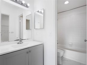 6580 W 27th Ct 5821, Hialeah FL 33016