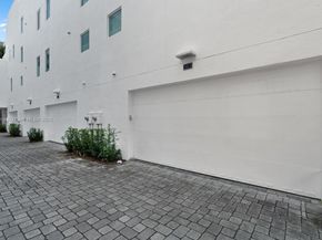 315 NE 7 St 315, Fort Lauderdale FL 33304