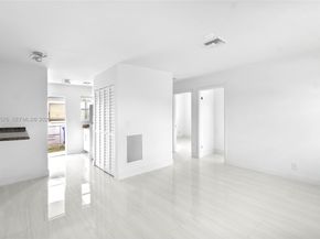 968 W 9th St, Riviera Beach FL 33404