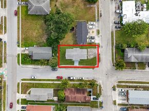 968 W 9th St, Riviera Beach FL 33404