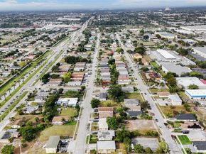 968 W 9th St, Riviera Beach FL 33404