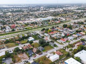 968 W 9th St, Riviera Beach FL 33404