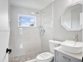 968 W 9th St, Riviera Beach FL 33404