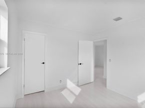 968 W 9th St, Riviera Beach FL 33404