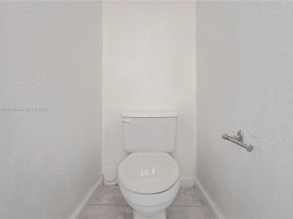 11066 Long Boat Dr, Cooper City FL 33026