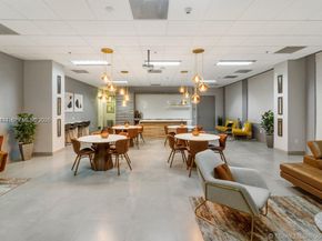 1200 Brickell Bay Dr 1907, Miami FL 33131