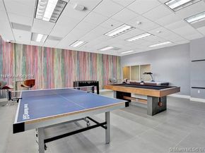 1200 Brickell Bay Dr 1907, Miami FL 33131