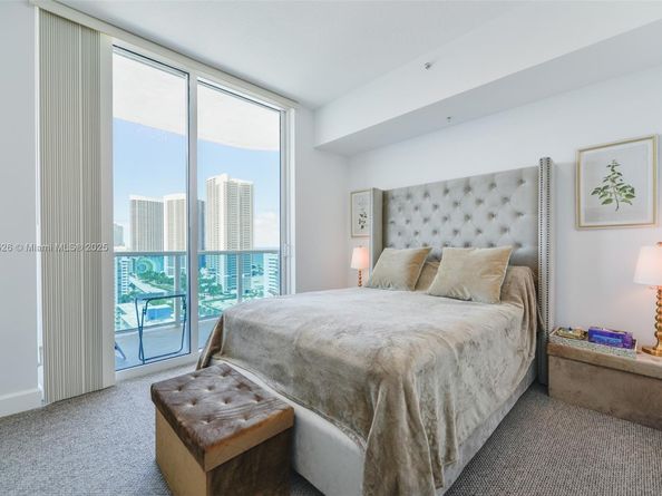 1945 S Ocean Dr 1909, Hallandale Beach FL 33009