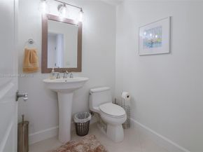 1945 S Ocean Dr 1909, Hallandale Beach FL 33009