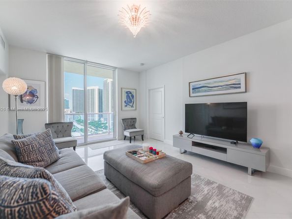 1945 S Ocean Dr 1909, Hallandale Beach FL 33009