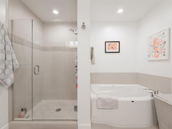 1945 S Ocean Dr 1909, Hallandale Beach FL 33009