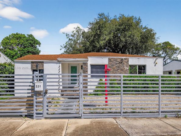 231 NW 44th St, Miami FL 33127
