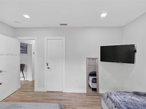 231 NW 44th St, Miami FL 33127