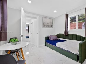 231 NW 44th St, Miami FL 33127