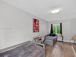 231 NW 44th St, Miami FL 33127