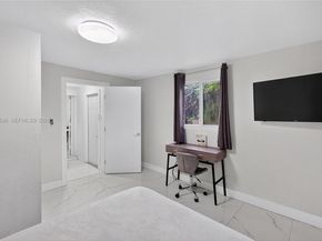 231 NW 44th St, Miami FL 33127