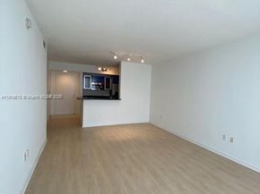 2775 NE 187th St 407, Aventura FL 33180