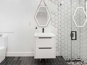 1611 Madison St, Hollywood FL 33020