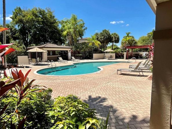 9846 Nob Hill Ln 9846, Sunrise FL 33351