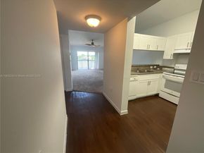 9846 Nob Hill Ln 9846, Sunrise FL 33351