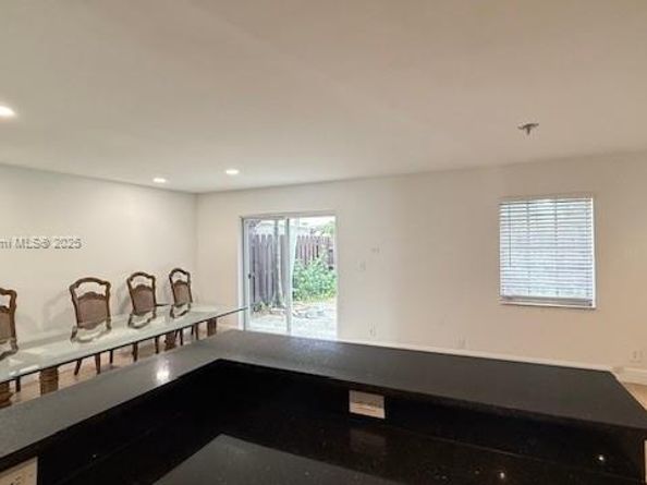 Undisclosed Address #A11838657, Davie FL 33324