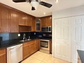 Undisclosed Address #A11838657, Davie FL 33324