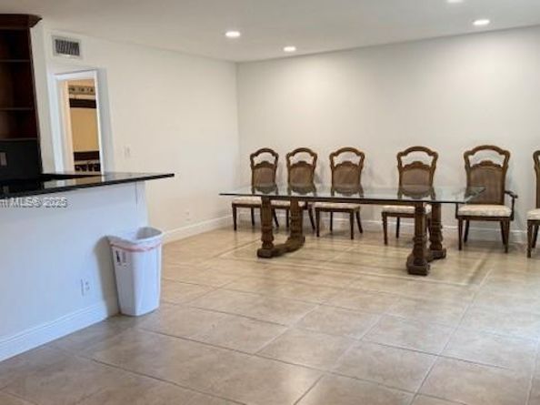 Undisclosed Address #A11838657, Davie FL 33324