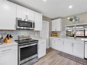 8831 NW 11th St, Pembroke Pines FL 33024