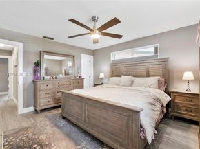 8831 NW 11th St, Pembroke Pines FL 33024