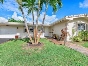 8831 NW 11th St, Pembroke Pines FL 33024