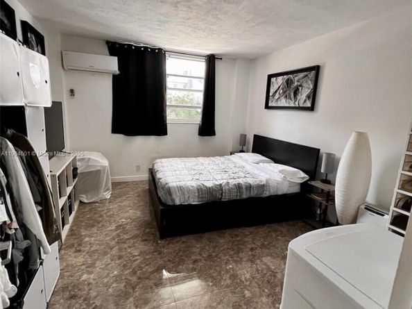 1300 Lincoln Rd D304, Miami Beach FL 33139