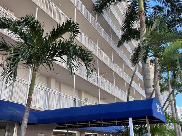 1300 Lincoln Rd D304, Miami Beach FL 33139