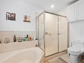 16898 Crestview Ln, Weston FL 33326