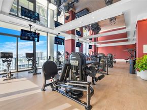 11 NE 6 Street 2201, Miami FL 33132