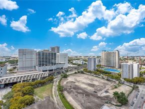 11 NE 6 Street 2201, Miami FL 33132