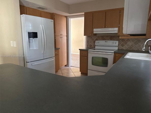 9802 N Military Trl, Palm Beach Gardens FL 33410