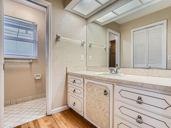 9802 N Military Trl, Palm Beach Gardens FL 33410