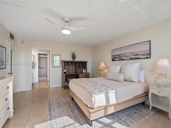 1400 Saint Charles Pl 520, Pembroke Pines FL 33026