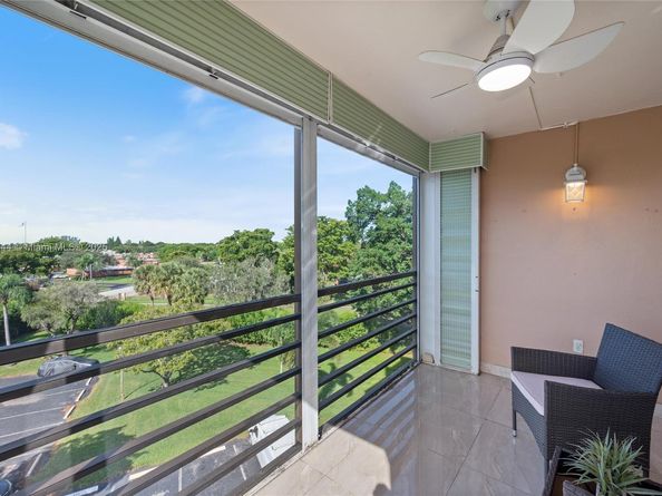 1400 Saint Charles Pl 520, Pembroke Pines FL 33026