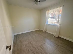 2644 Miller Ct, Weston FL 33332