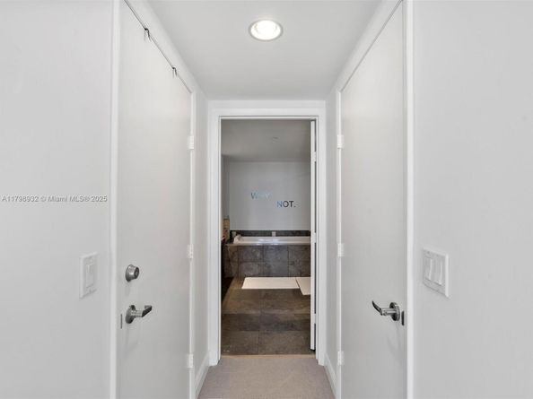 475 Brickell Ave 5507, Miami FL 33131