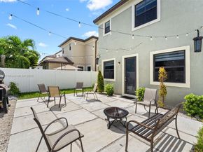 3419 W 109th Pl, Hialeah FL 33018