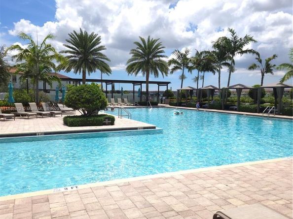 3419 W 109th Pl, Hialeah FL 33018