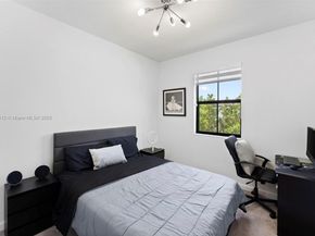 3419 W 109th Pl, Hialeah FL 33018